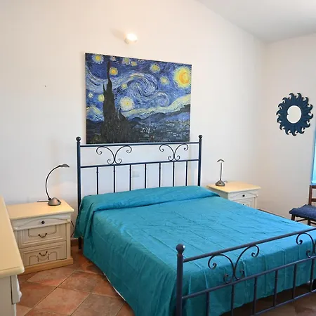 Con Piscina A Perda Longa, 2 Da Letto E 2 Bagni וילה קיה