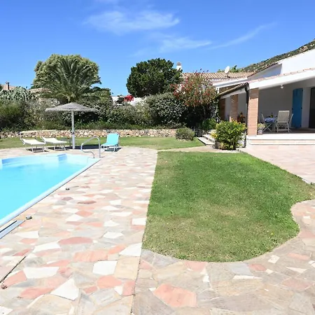 Con Piscina A Perda Longa, 2 Da Letto E 2 Bagni Villa Chia