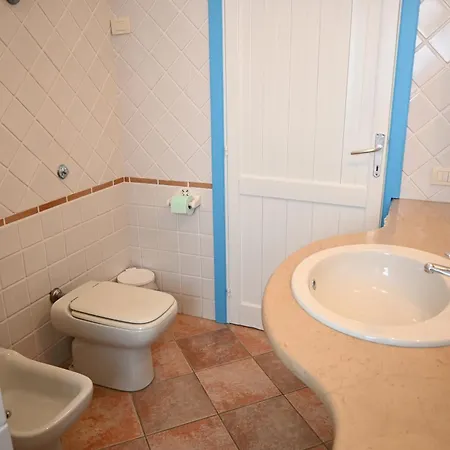 Con Piscina A Perda Longa, 2 Da Letto E 2 Bagni וילה קיה